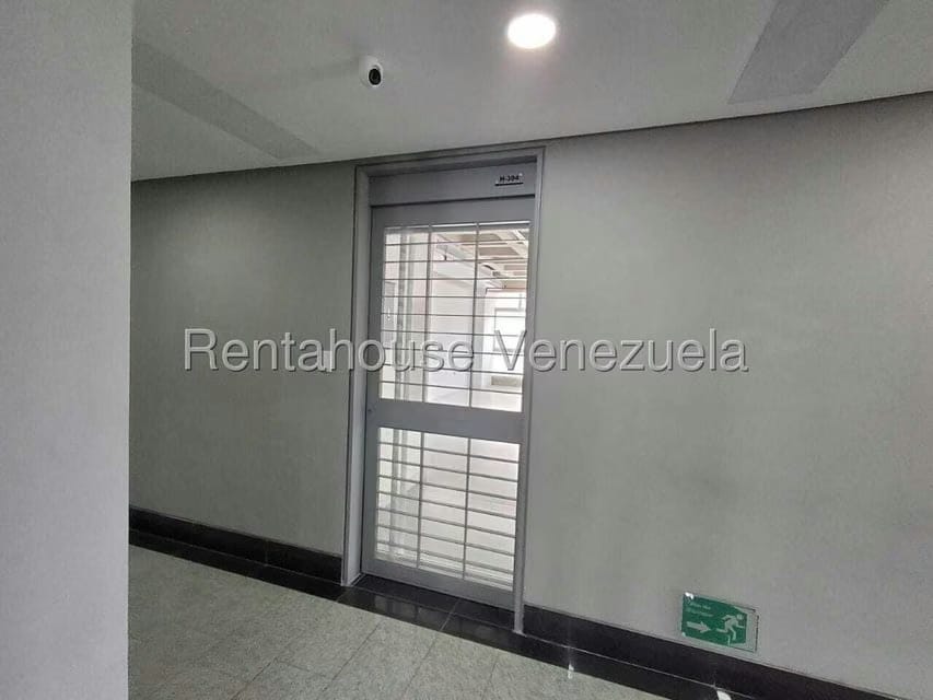 Comercial (Oficina) en Alquiler en La Lagunita Country Club, Distrito Metropolitano - 8