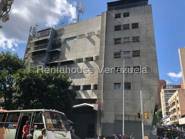 Comercial (Local Comercial) en Alquiler en El Recreo, Distrito Metropolitano