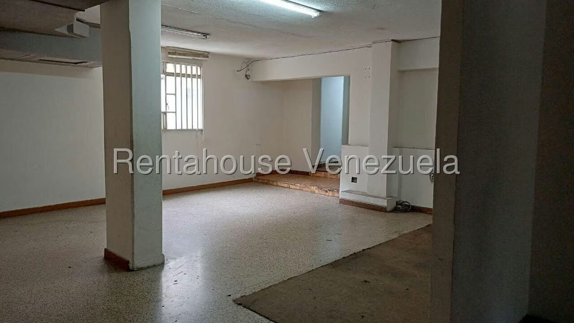 Comercial (Local Comercial) en Alquiler en El Recreo, Distrito Metropolitano - 3