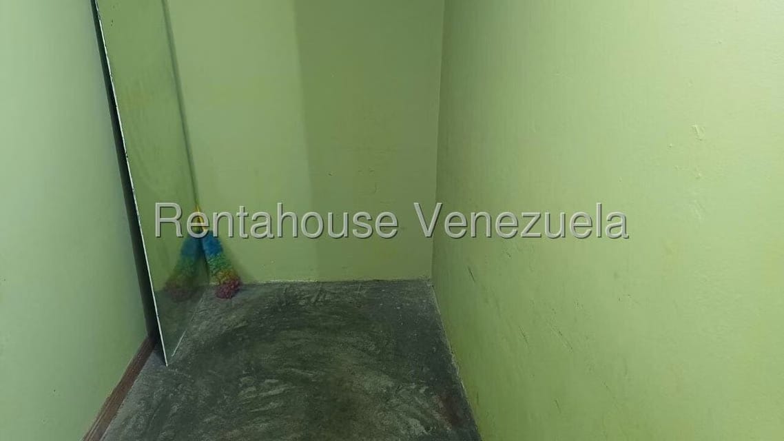 Comercial (Local Comercial) en Alquiler en El Recreo, Distrito Metropolitano - 7