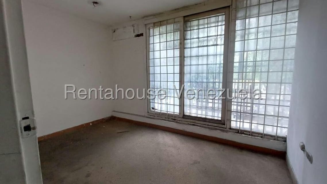 Comercial (Local Comercial) en Alquiler en El Recreo, Distrito Metropolitano - 9