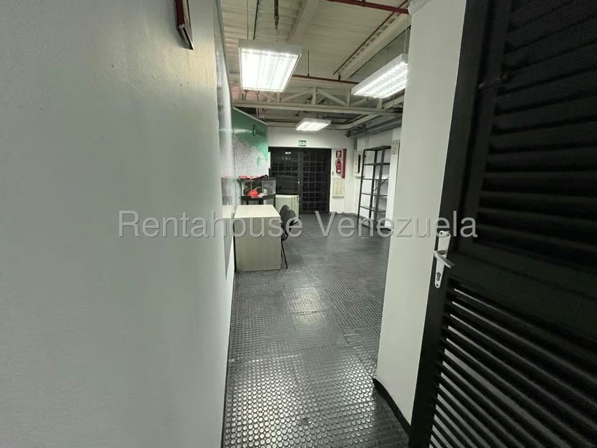 Comercial (Oficina) en Alquiler en La Campiña, Distrito Metropolitano - 14
