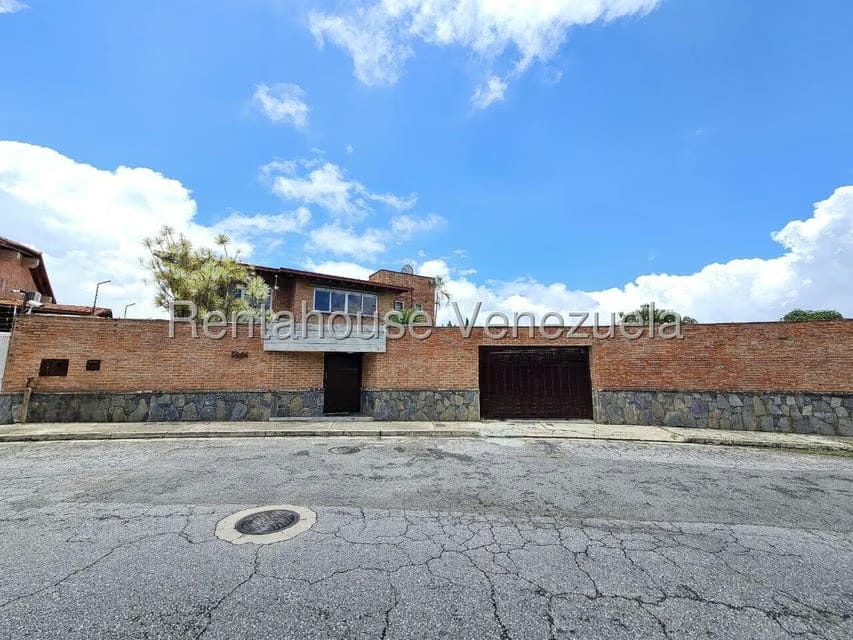 Casa (Multipes Niveles) en Venta en Los Naranjos del Cafetal, Distrito Metropolitano
