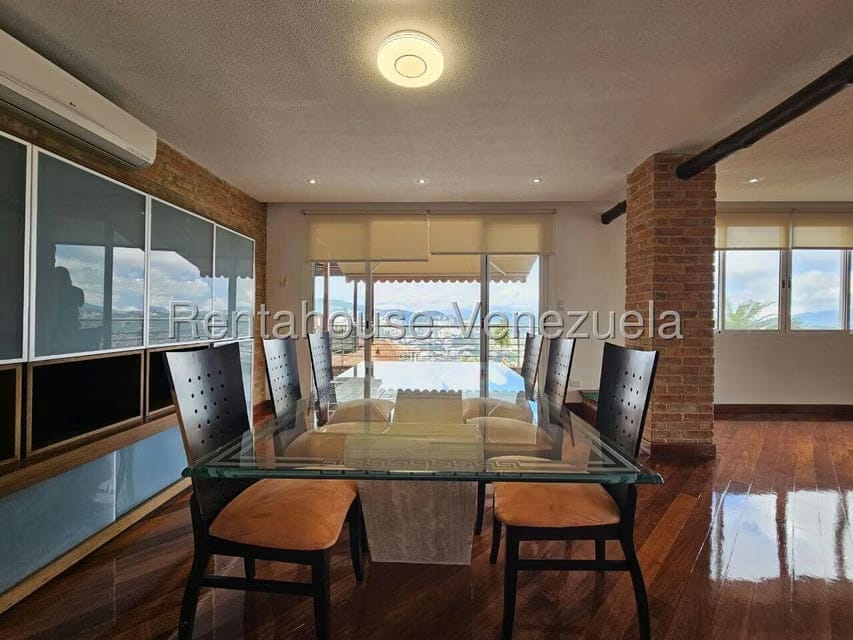 Casa (Multipes Niveles) en Venta en Los Naranjos del Cafetal, Distrito Metropolitano - 13