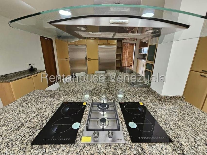 Casa (Multipes Niveles) en Venta en Los Naranjos del Cafetal, Distrito Metropolitano - 19