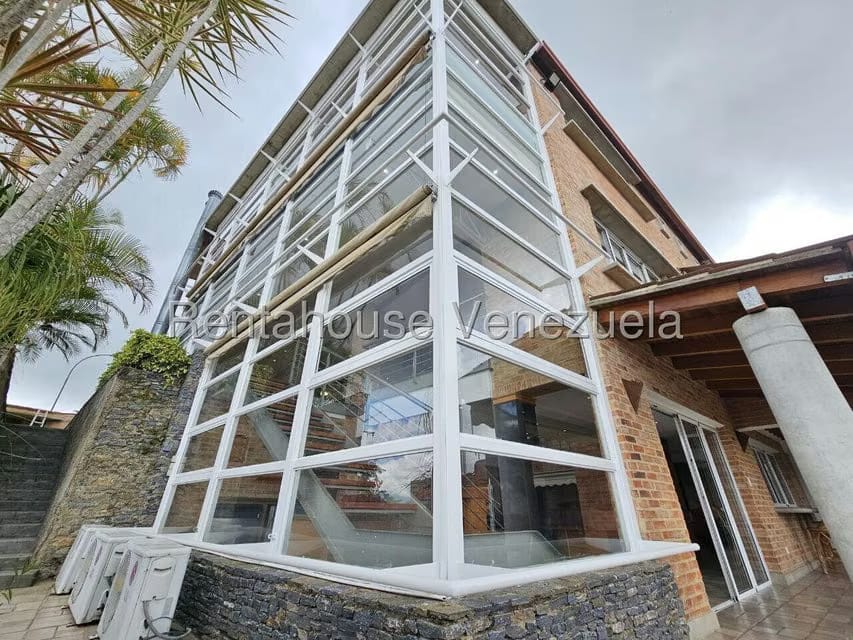Casa (Multipes Niveles) en Venta en Los Naranjos del Cafetal, Distrito Metropolitano - 3