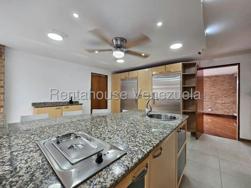 Casa (Multipes Niveles) en Venta en Los Naranjos del Cafetal, Distrito Metropolitano - 22