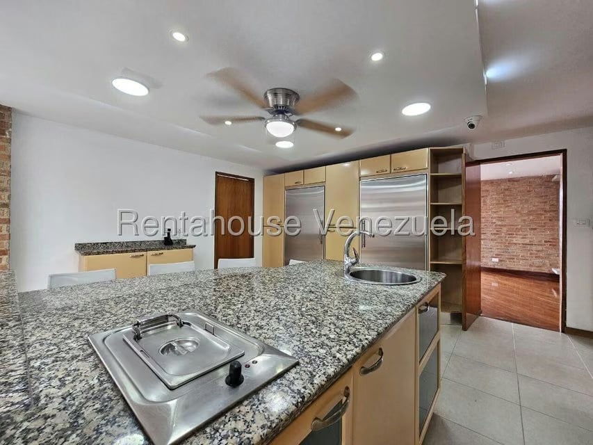 Casa (Multipes Niveles) en Venta en Los Naranjos del Cafetal, Distrito Metropolitano - 22