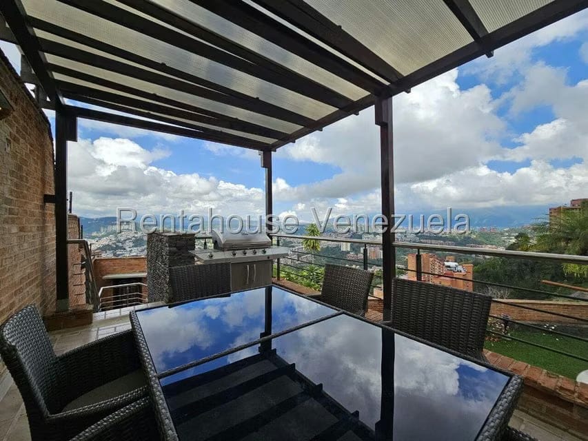 Casa (Multipes Niveles) en Venta en Los Naranjos del Cafetal, Distrito Metropolitano - 26