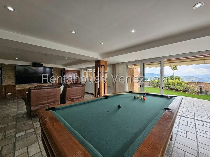 Casa (Multipes Niveles) en Venta en Los Naranjos del Cafetal, Distrito Metropolitano - 35