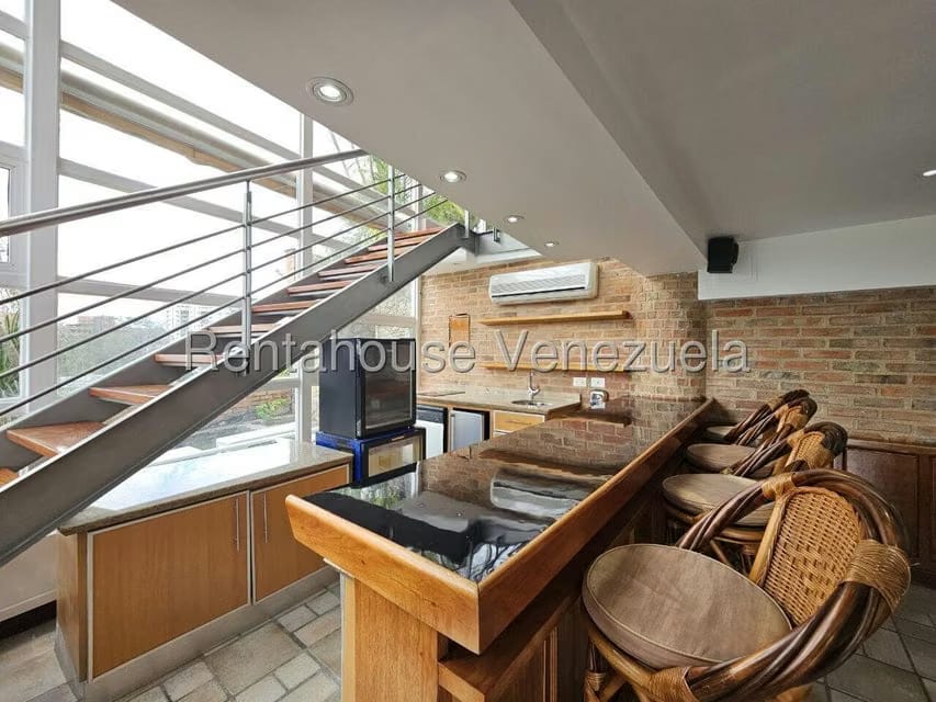 Casa (Multipes Niveles) en Venta en Los Naranjos del Cafetal, Distrito Metropolitano - 39