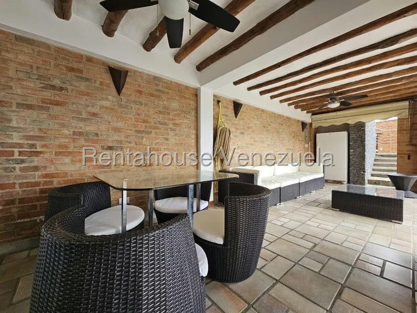 Casa (Multipes Niveles) en Venta en Los Naranjos del Cafetal, Distrito Metropolitano - 41