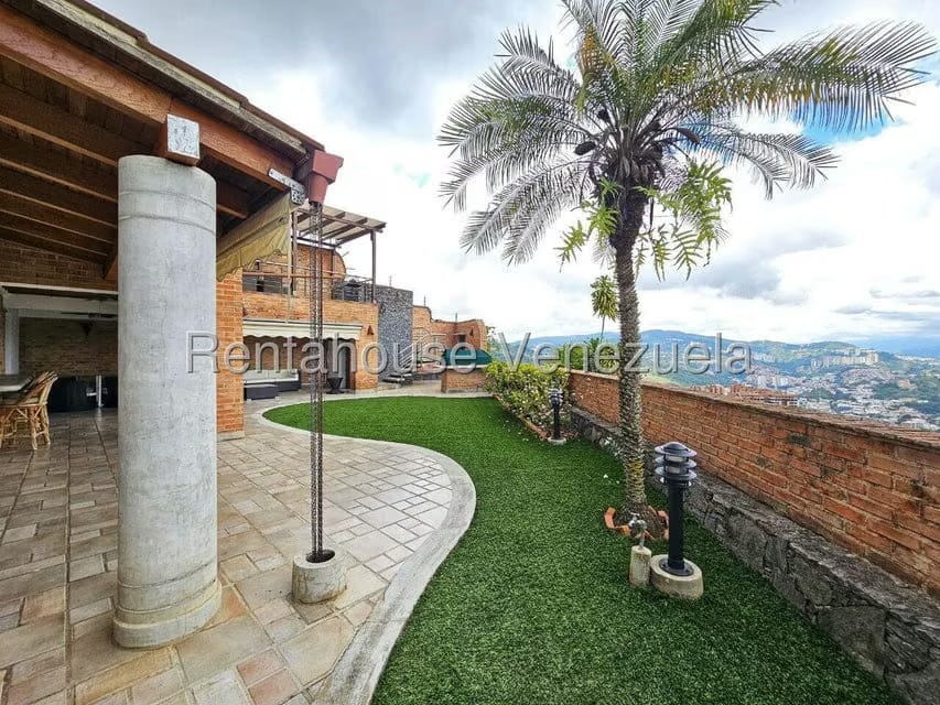 Casa (Multipes Niveles) en Venta en Los Naranjos del Cafetal, Distrito Metropolitano - 43