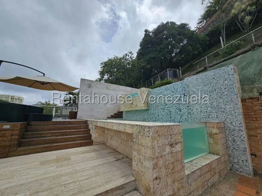 Casa (Multipes Niveles) en Venta en Los Naranjos del Cafetal, Distrito Metropolitano - 46