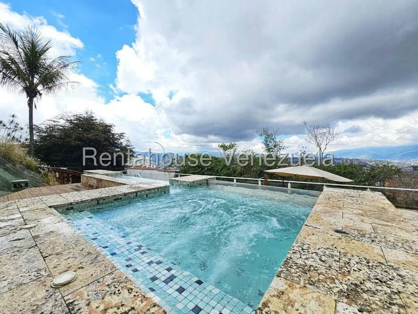 Casa (Multipes Niveles) en Venta en Los Naranjos del Cafetal, Distrito Metropolitano - 48