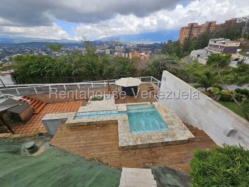 Casa (Multipes Niveles) en Venta en Los Naranjos del Cafetal, Distrito Metropolitano - 50