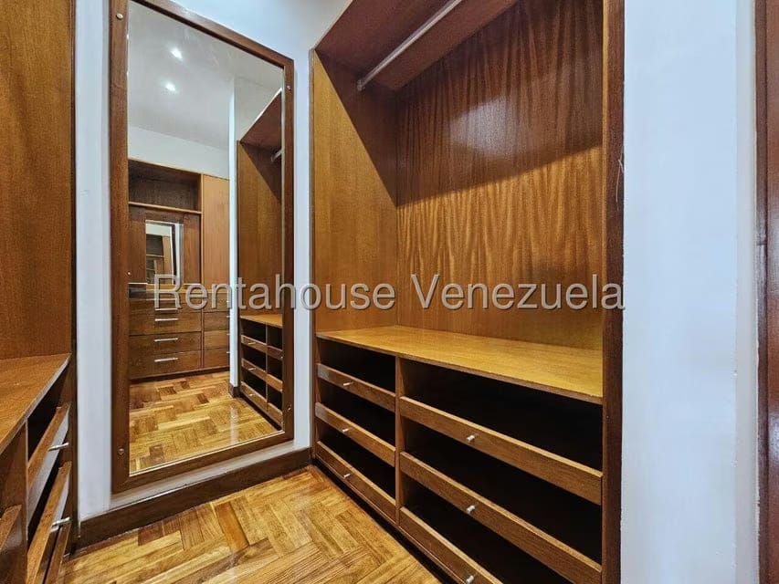 Casa (Multipes Niveles) en Venta en Los Naranjos del Cafetal, Distrito Metropolitano - 54