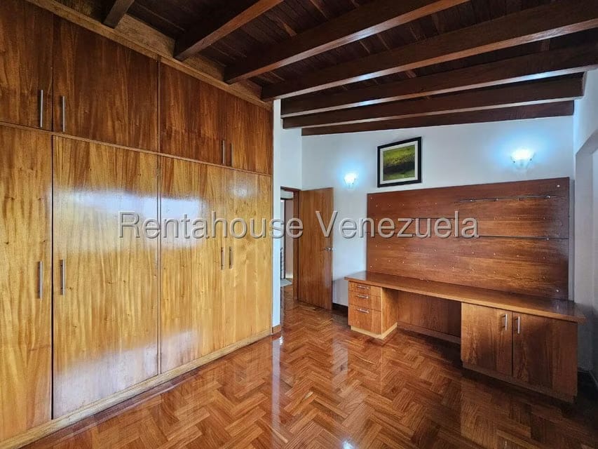 Casa (Multipes Niveles) en Venta en Los Naranjos del Cafetal, Distrito Metropolitano - 58