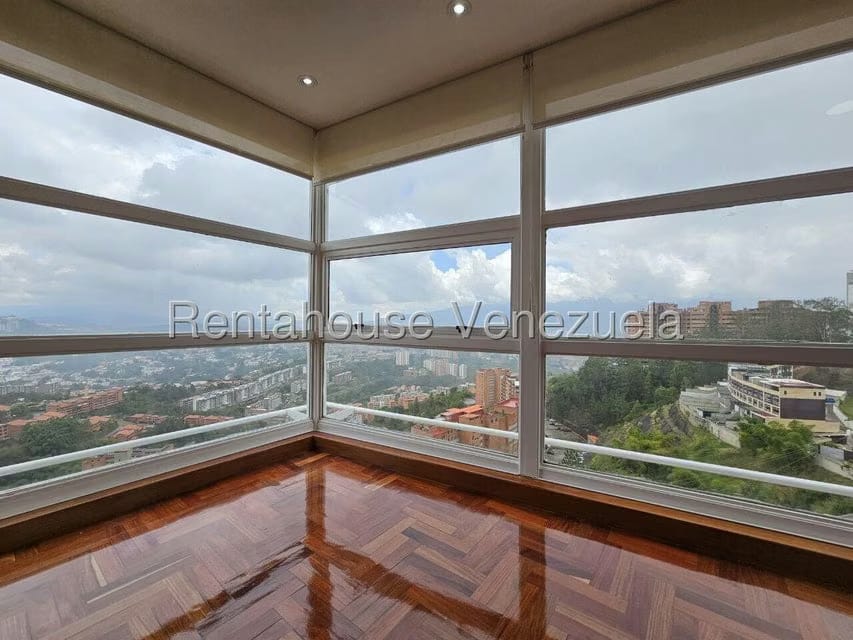 Casa (Multipes Niveles) en Venta en Los Naranjos del Cafetal, Distrito Metropolitano - 65