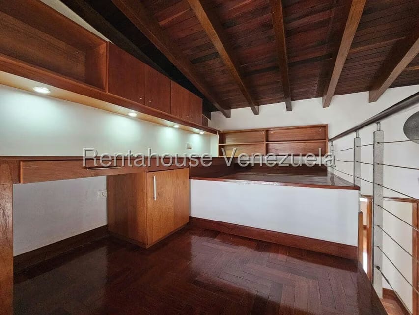Casa (Multipes Niveles) en Venta en Los Naranjos del Cafetal, Distrito Metropolitano - 67