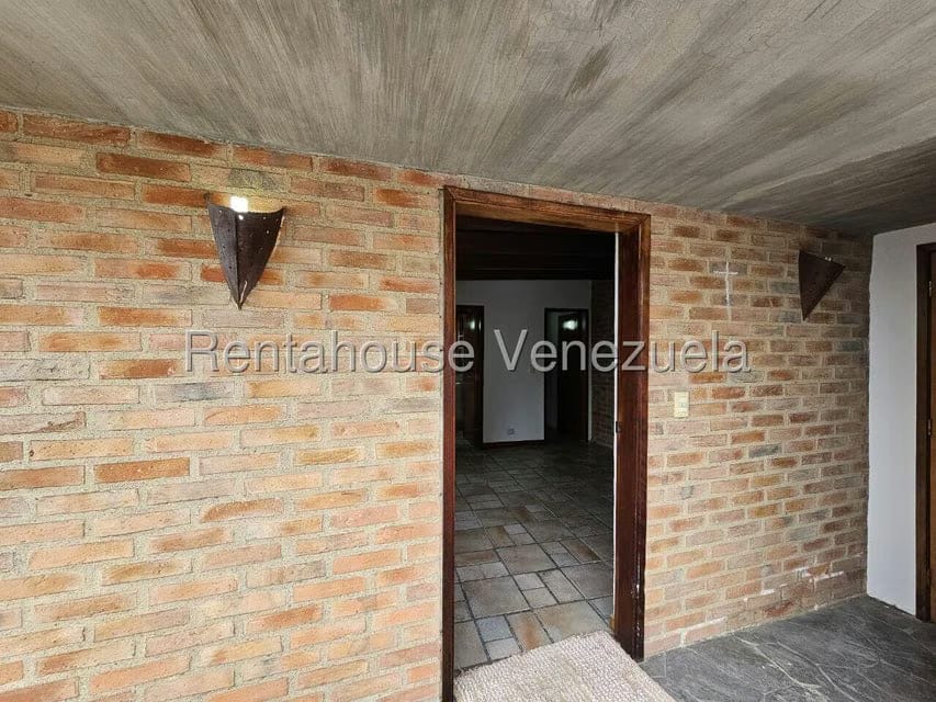 Casa (Multipes Niveles) en Venta en Los Naranjos del Cafetal, Distrito Metropolitano - 73