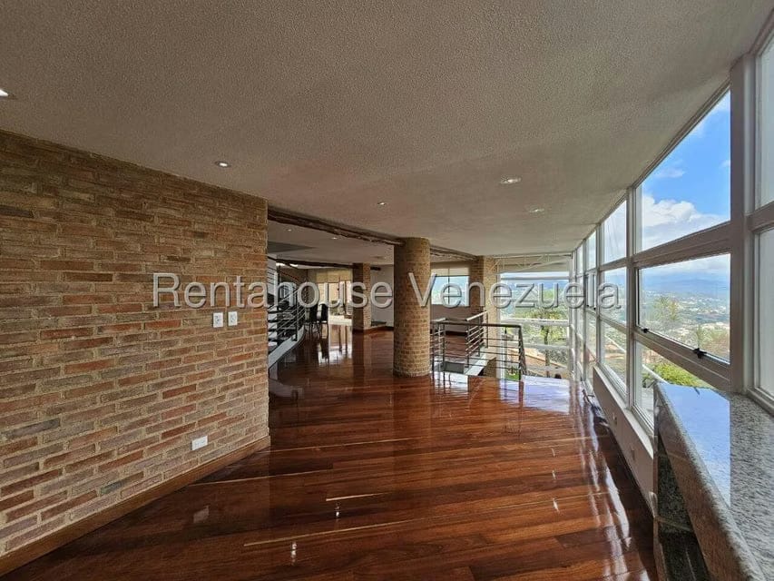 Casa (Multipes Niveles) en Venta en Los Naranjos del Cafetal, Distrito Metropolitano - 9