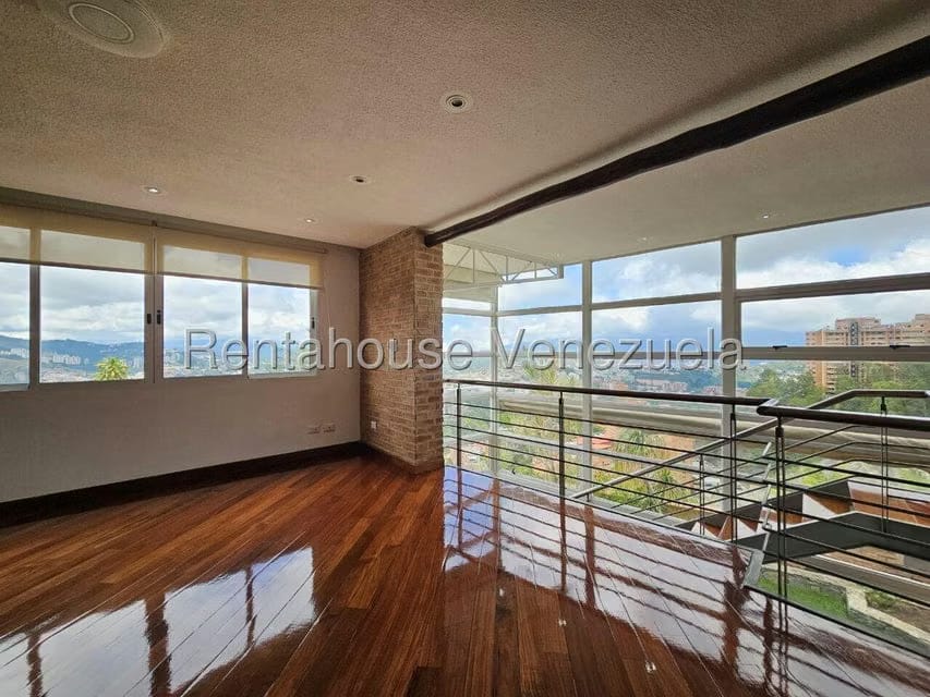 Casa (Multipes Niveles) en Venta en Los Naranjos del Cafetal, Distrito Metropolitano - 10