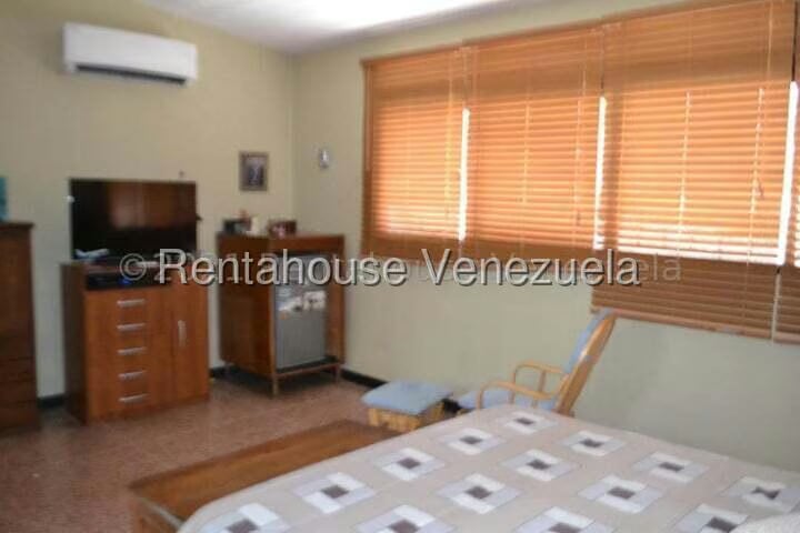 Casa (Duplex) en Venta en Los Corales, Vargas - 26