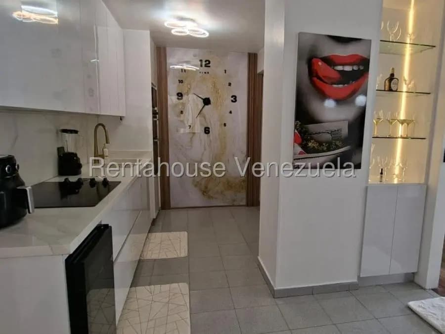 Apartamento en Venta en Santa Rosa de Lima Caracas - 2