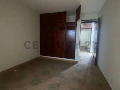 Edificio de 3 niveles en Av. 4 de Mayo, Porlamar, Margarita - 3