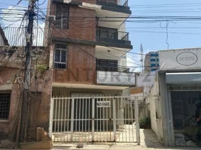Edificio de 3 niveles en Av. 4 de Mayo, Porlamar, Margarita - 9