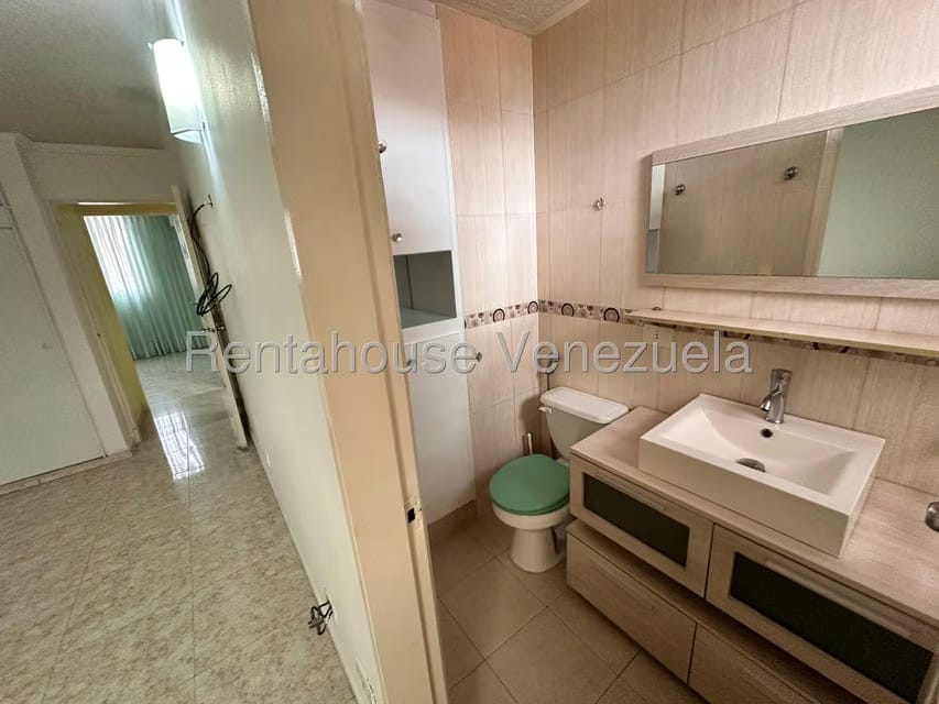 Apartamento (1 Nivel) en Alquiler en Sector San Pedro, Miranda - 18