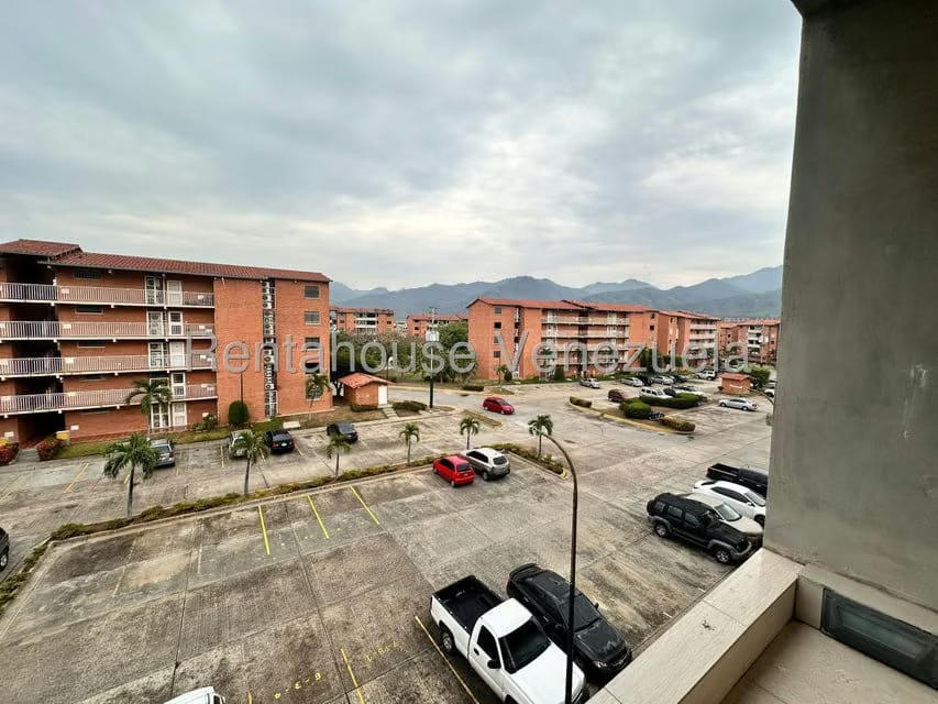 Apartamento (1 Nivel) en Alquiler en Sector San Pedro, Miranda - 20