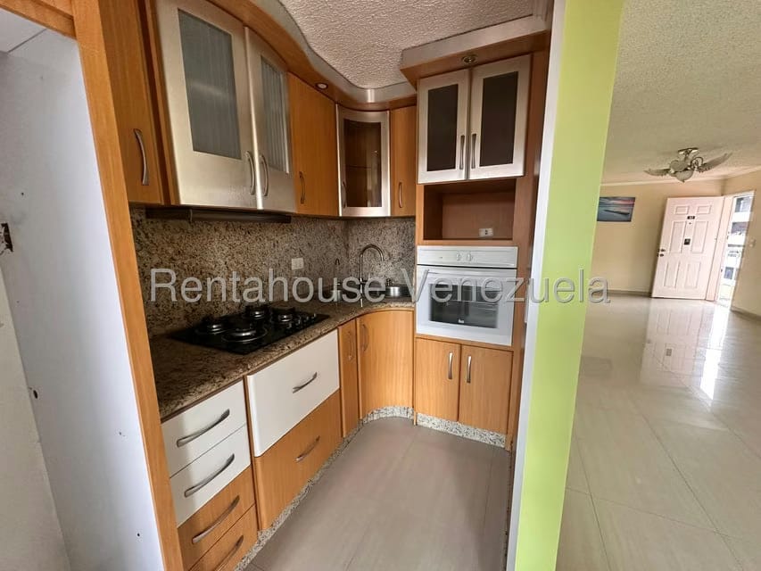 Apartamento (1 Nivel) en Alquiler en Sector San Pedro, Miranda - 5