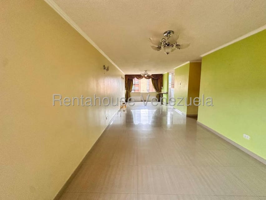 Apartamento (1 Nivel) en Alquiler en Sector San Pedro, Miranda - 7