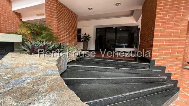 Apartamento (Duplex) en Alquiler en Santa Rosa de Lima, Distrito Metropolitano - 2