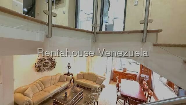 Apartamento (Duplex) en Alquiler en Santa Rosa de Lima, Distrito Metropolitano - 12