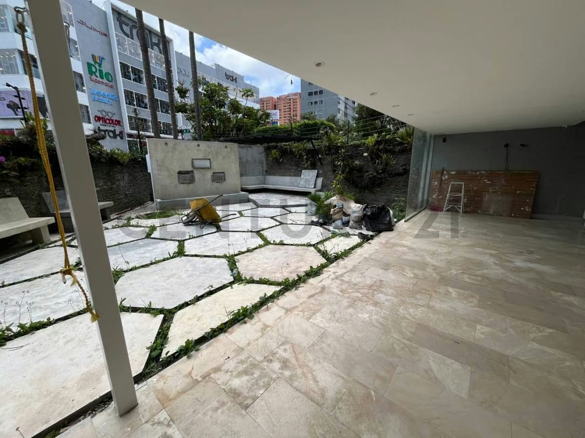 Apartamento de 347 m² con jardín privado y planta eléctrica en La Boyera - 19