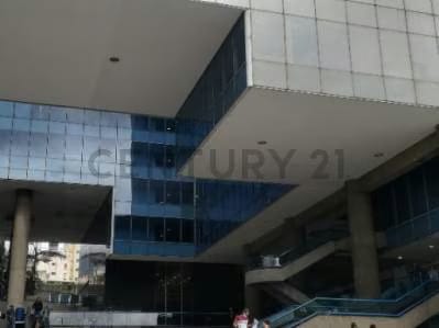 VENTA LOCAL COMERCIAL EDIF. PARQUE CRISTAL ZT - 3