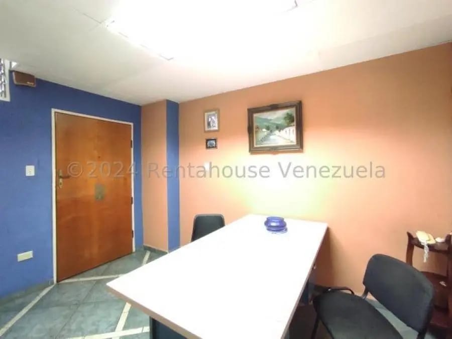 Oficina en Venta en Jose Casanova Godoy Maracay - 11