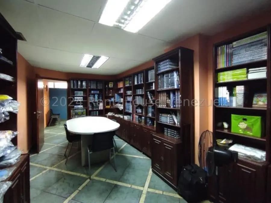 Oficina en Venta en Jose Casanova Godoy Maracay - 3