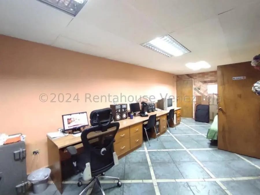 Oficina en Venta en Jose Casanova Godoy Maracay - 5