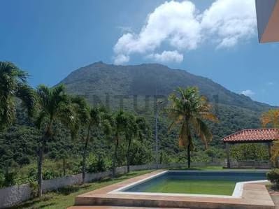 En venta imponente casa en la montaña - 7