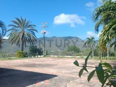 En venta imponente casa en la montaña - 9