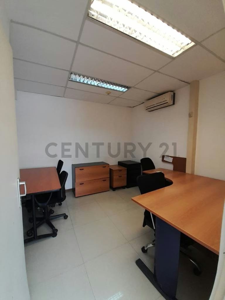 ALQUILER OFICINA EN LA TRINIDAD - 2