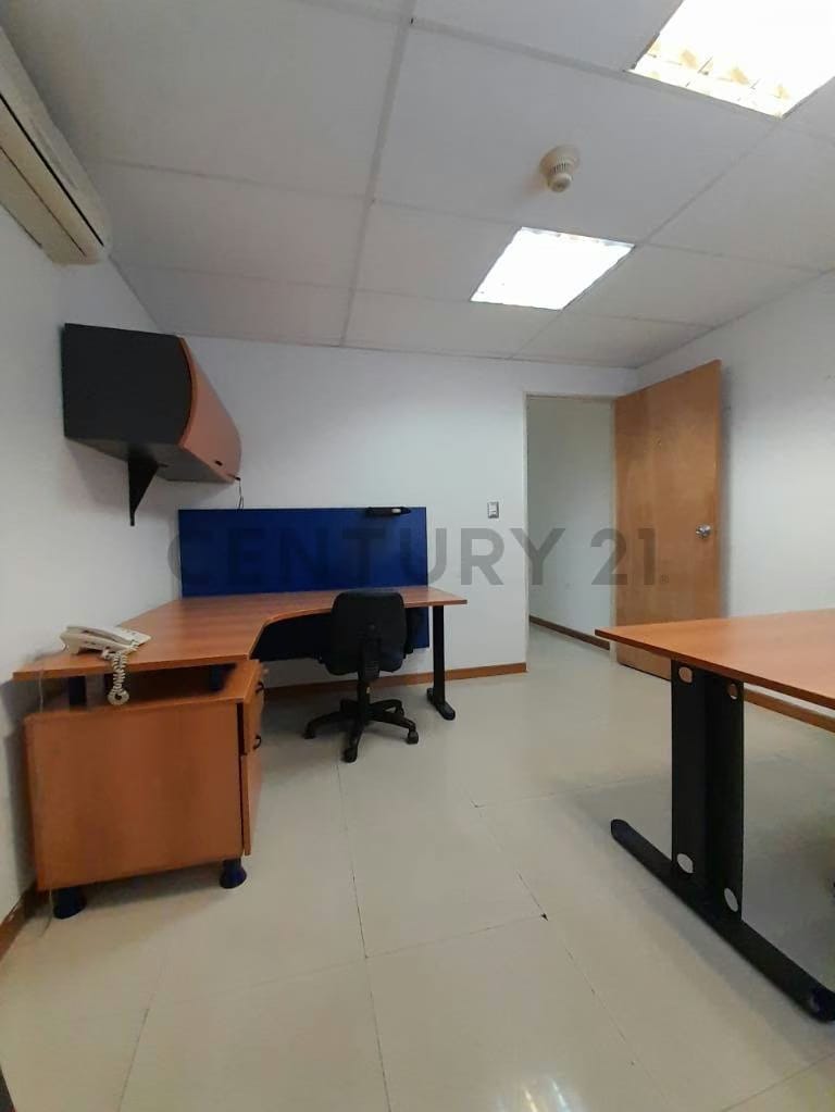 ALQUILER OFICINA EN LA TRINIDAD - 3