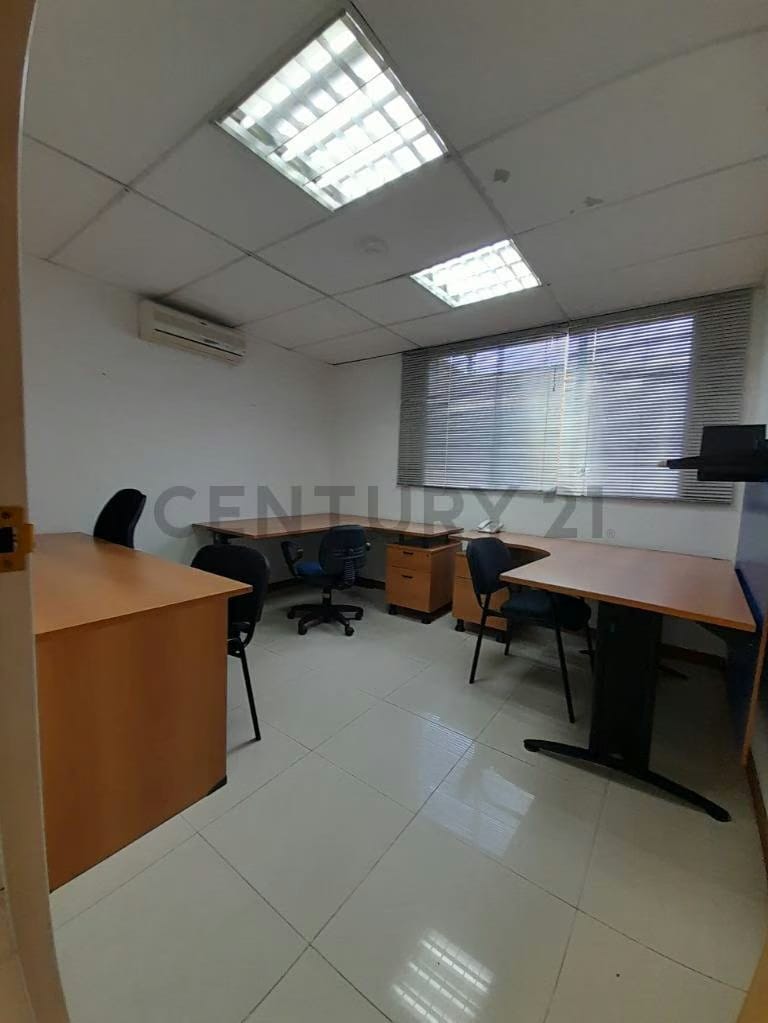 ALQUILER OFICINA EN LA TRINIDAD - 4