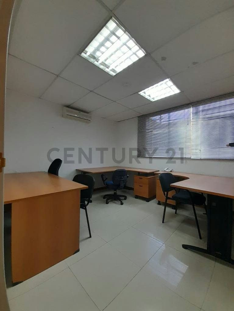 ALQUILER OFICINA EN LA TRINIDAD - 9