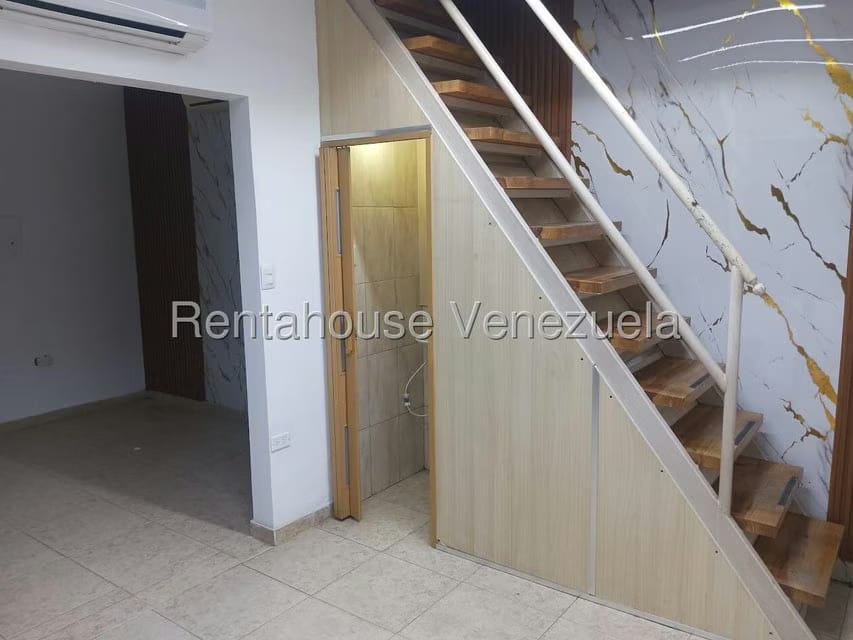 Comercial (Local Comercial) en Venta en El Ingenio, Miranda - 9