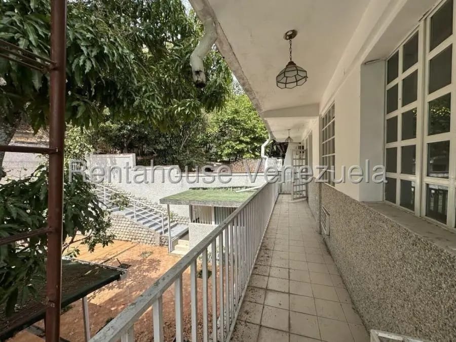 Casa en Venta en El Cafetal Caracas - 2